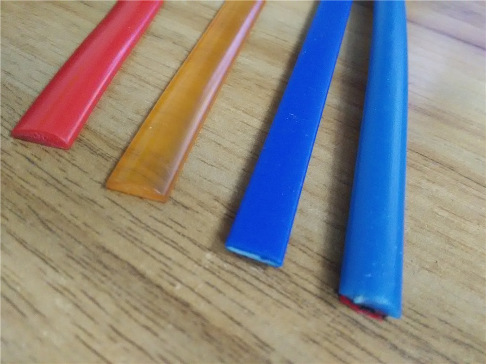 PLASTIC STRIP/TRIM